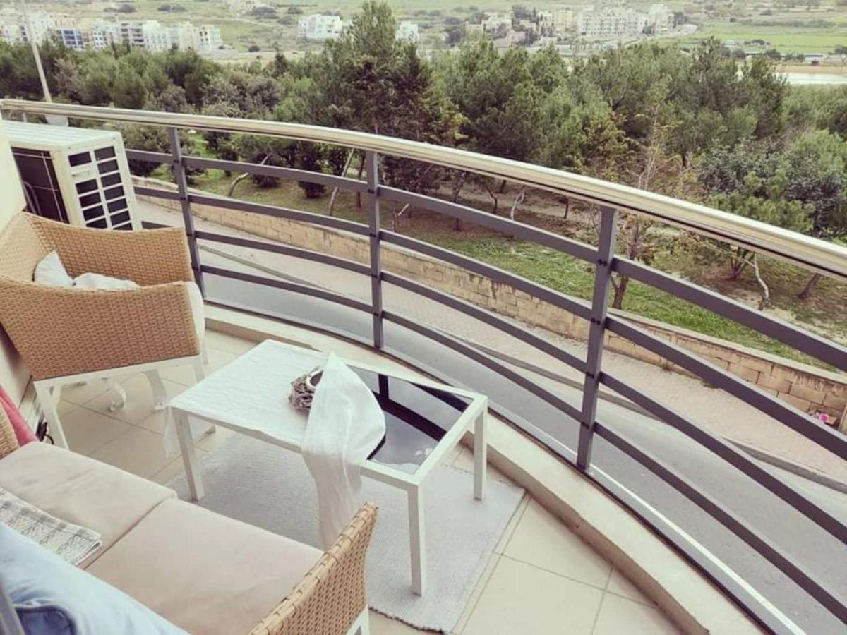 Cosy Designer Finished Apartment With Unobstructed Views เซนต์พอลส์เบย์ ภายนอก รูปภาพ